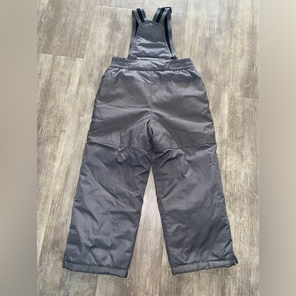 Child bib snow pants 4-5T - Picture 2 of 9